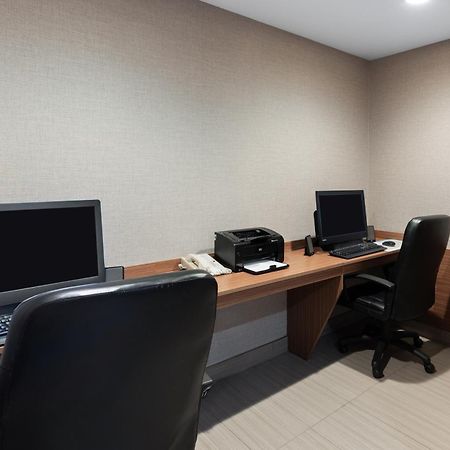 Microtel Inn & Suites By Wyndham Kirkland Lake Dış mekan fotoğraf