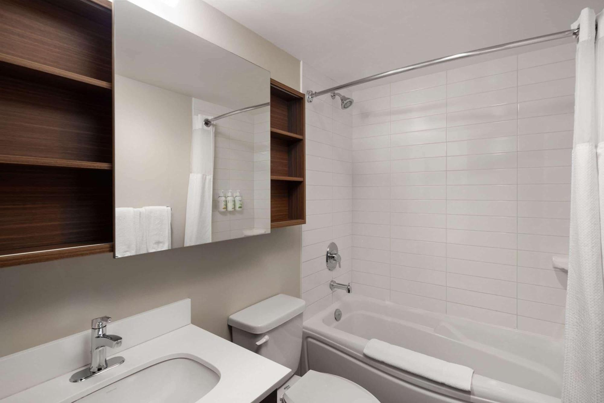 Microtel Inn & Suites By Wyndham Kirkland Lake Dış mekan fotoğraf