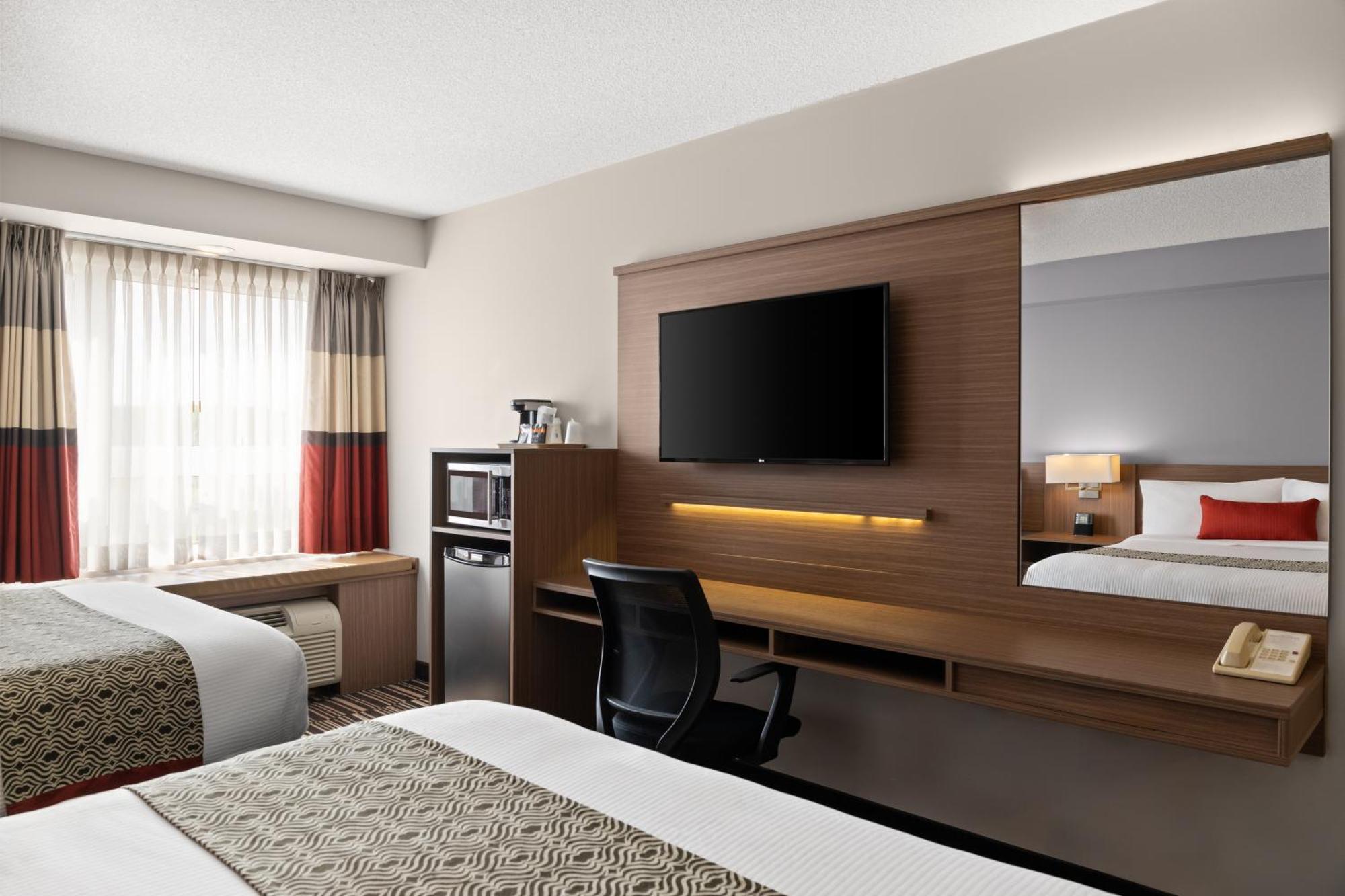 Microtel Inn & Suites By Wyndham Kirkland Lake Dış mekan fotoğraf