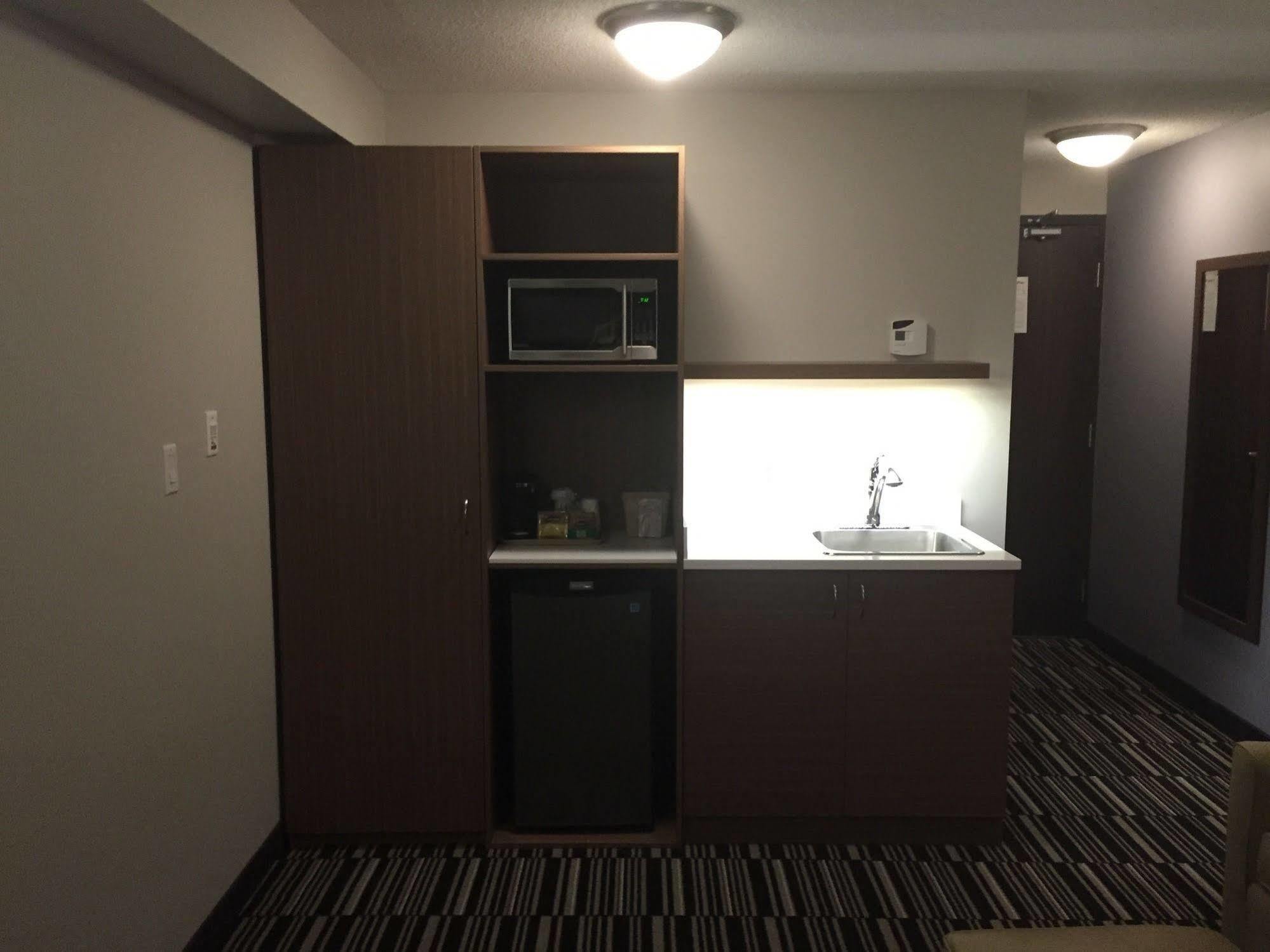 Microtel Inn & Suites By Wyndham Kirkland Lake Dış mekan fotoğraf