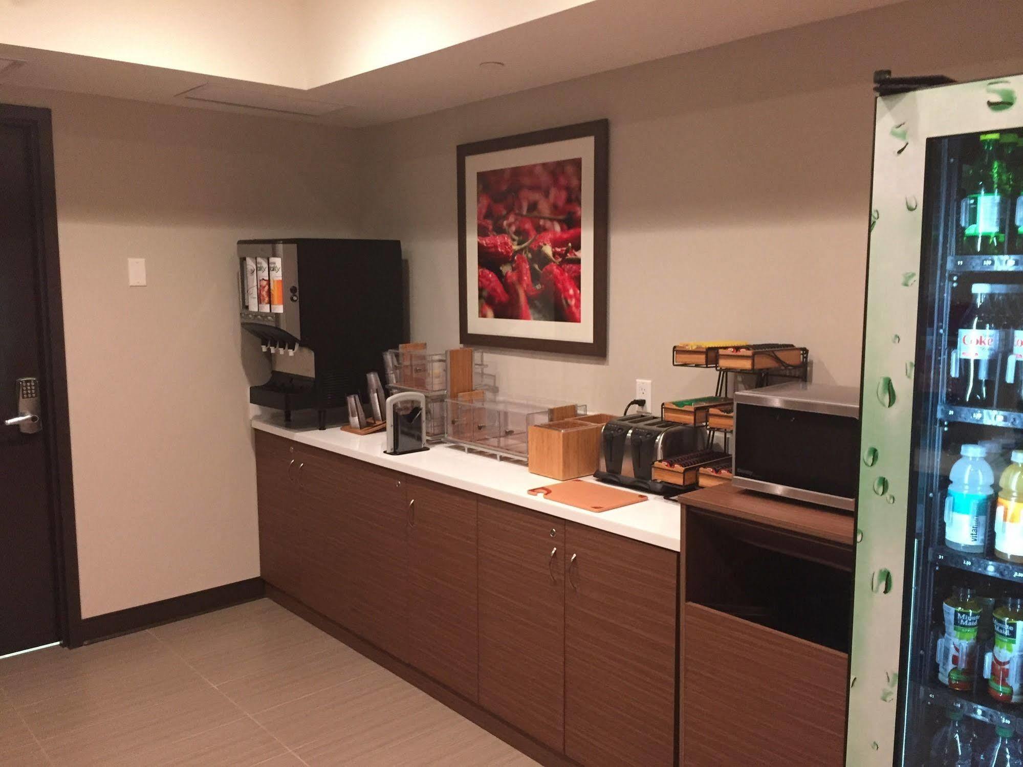 Microtel Inn & Suites By Wyndham Kirkland Lake Dış mekan fotoğraf